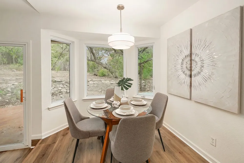 8304 Moccasin Path Austin, TX 78736