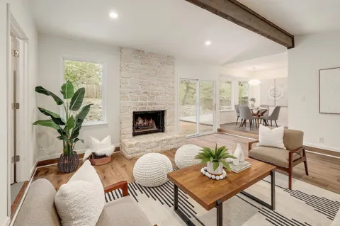 8304 Moccasin Path