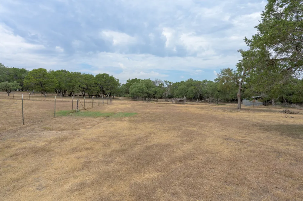 1100 Ramms Drive Florence, TX 76527