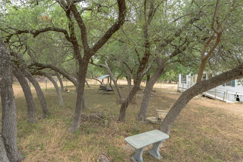 1100 Ramms Drive Florence, TX 76527