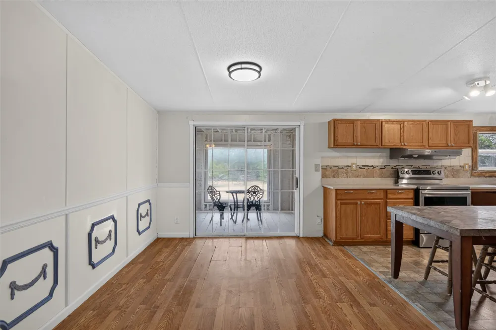 1100 Ramms Drive Florence, TX 76527
