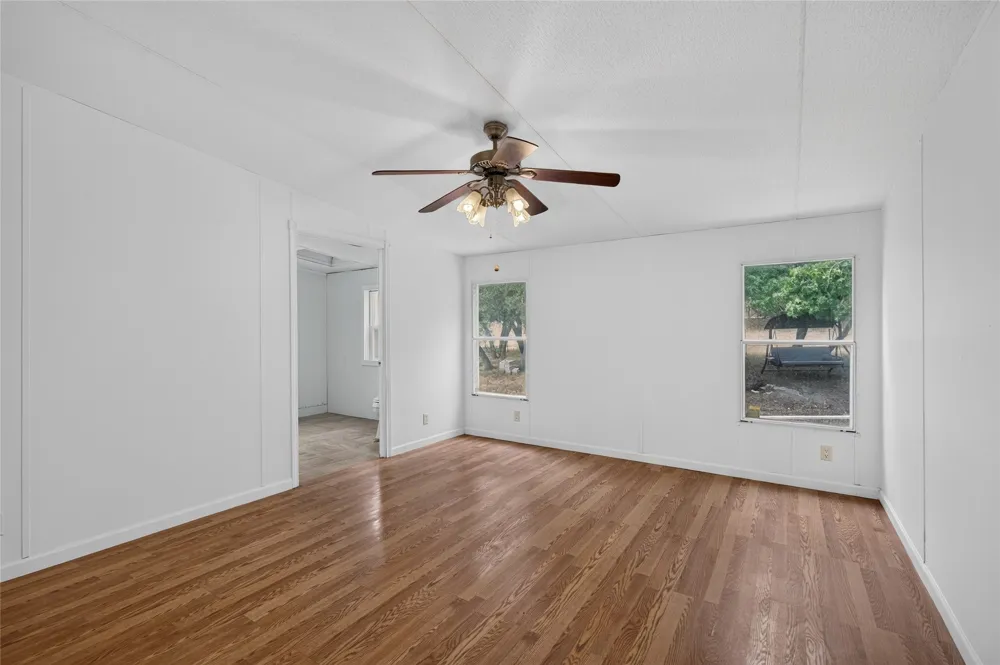 1100 Ramms Drive Florence, TX 76527
