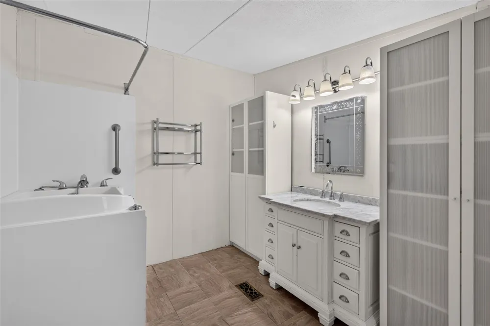 1100 Ramms Drive Florence, TX 76527