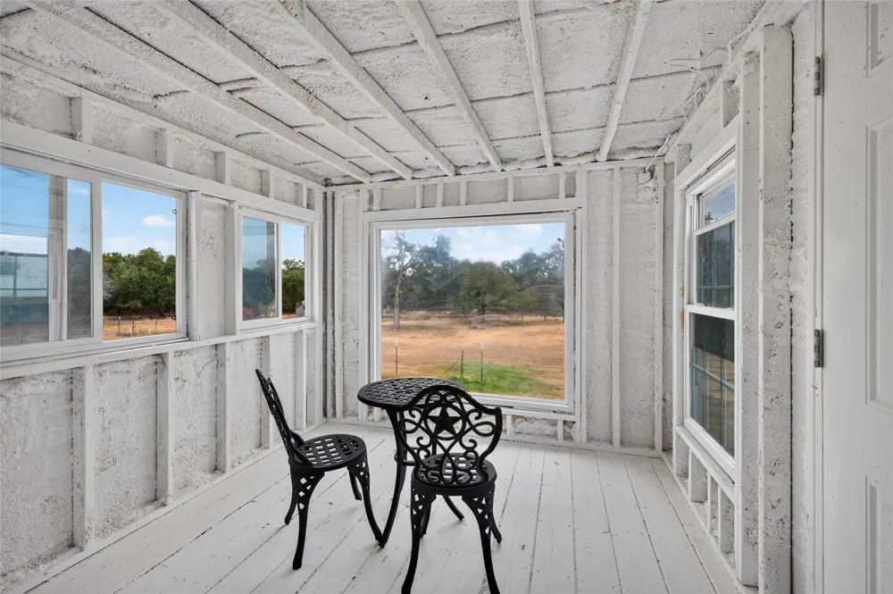 1100 Ramms Drive Florence, TX 76527