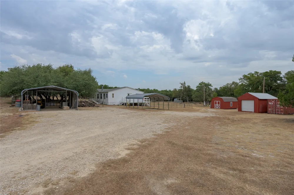 1100 Ramms Drive Florence, TX 76527