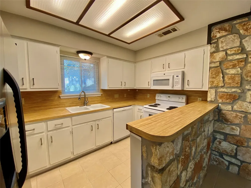 7219 Scenic Brook Drive Austin, TX 78736