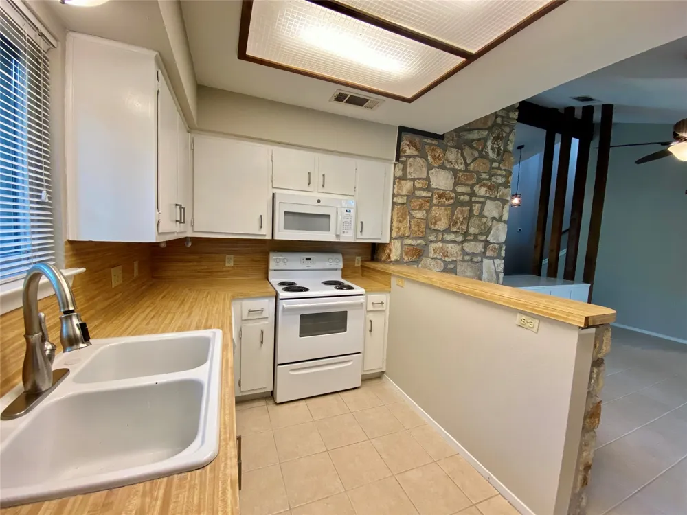 7219 Scenic Brook Drive Austin, TX 78736