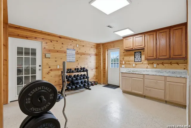 185 MITCHELL DR Spring Branch, TX 78070