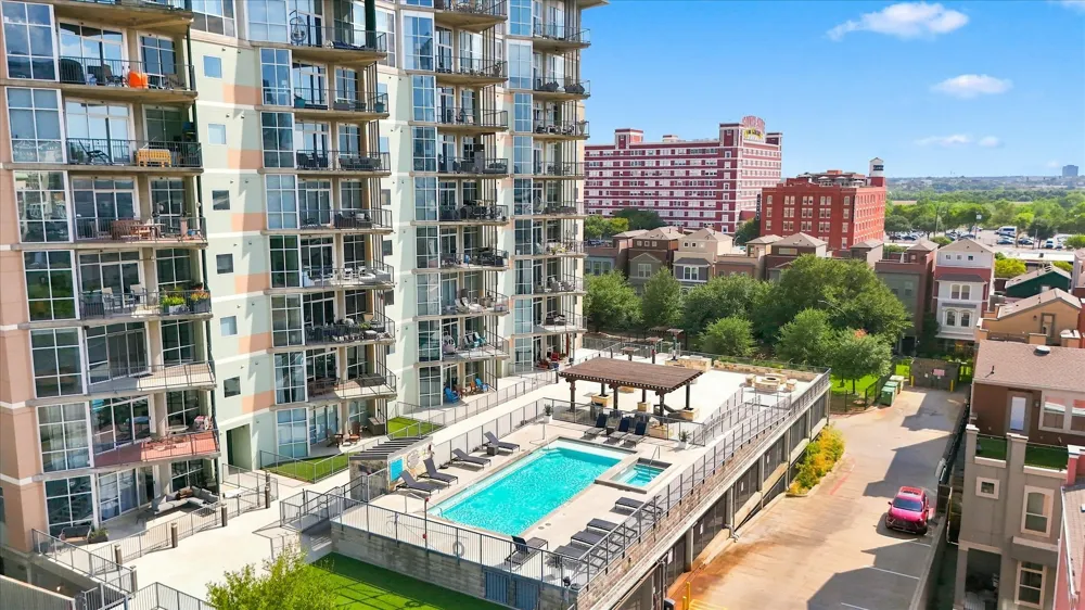 1001 Belleview Street #308 Dallas, TX 75215
