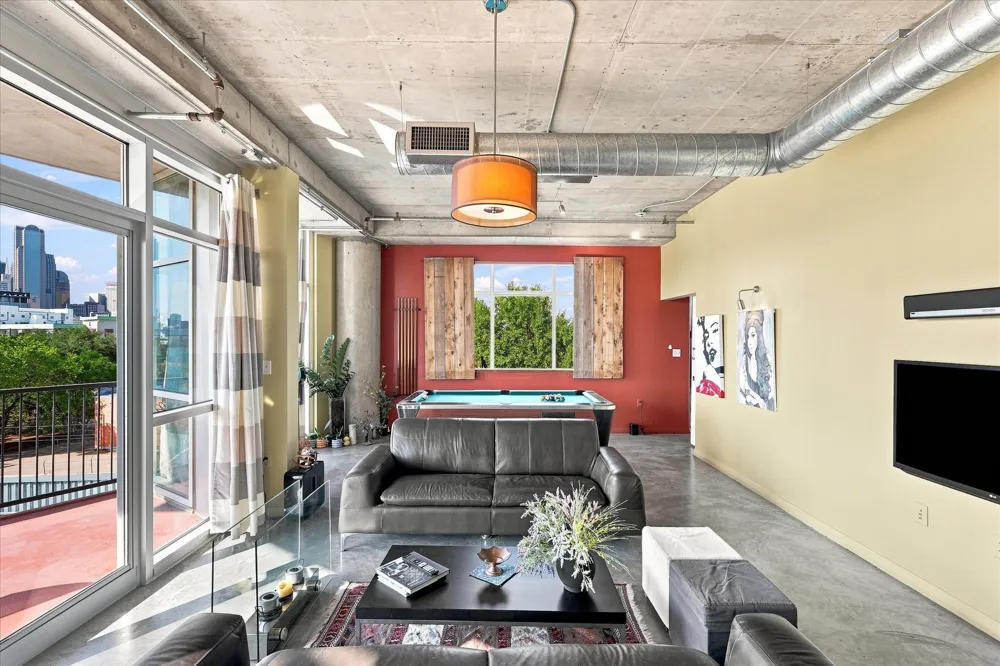 1001 Belleview Street #308 Dallas, TX 75215