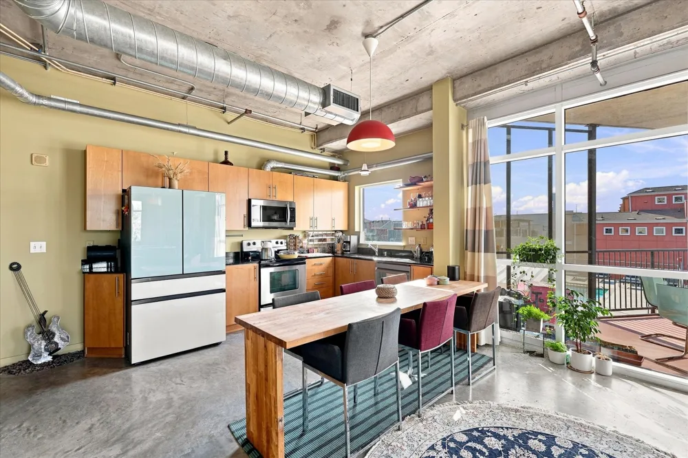 1001 Belleview Street #308 Dallas, TX 75215