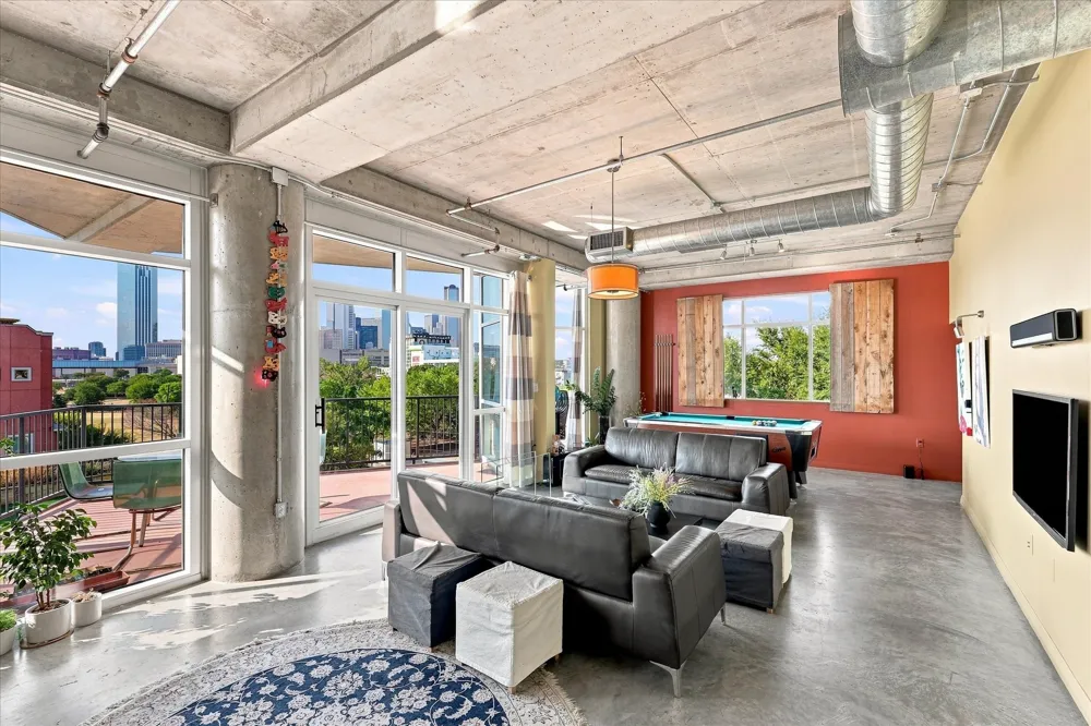 1001 Belleview Street #308 Dallas, TX 75215