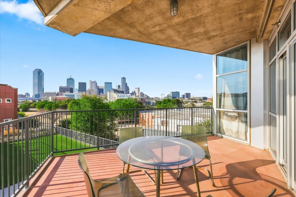 1001 Belleview Street #308 Dallas, TX 75215