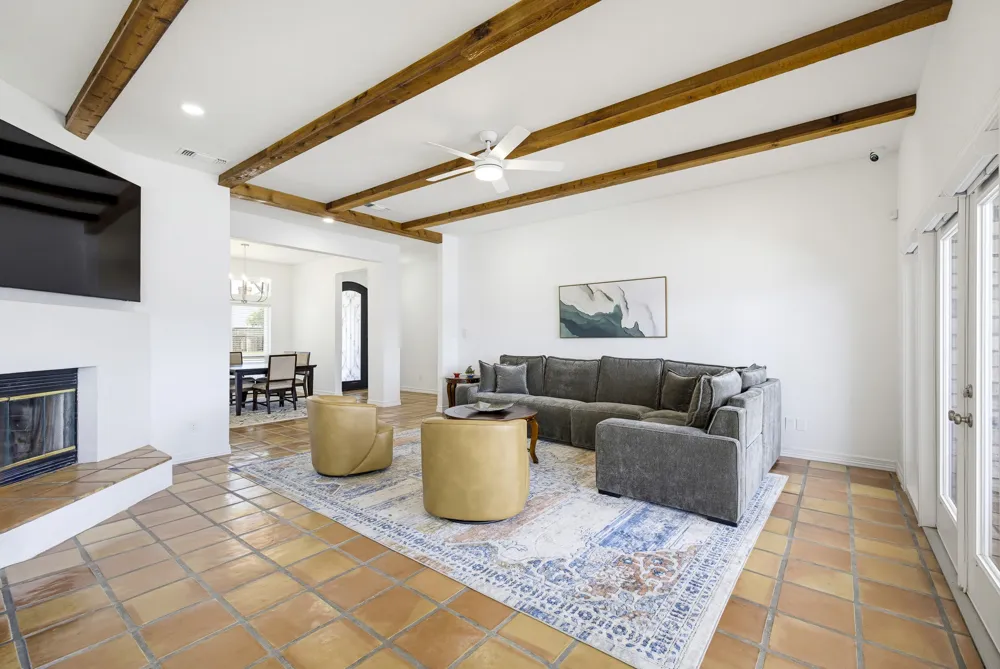 2326 River Road Granbury, TX 76048