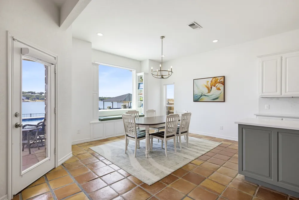 2326 River Road Granbury, TX 76048