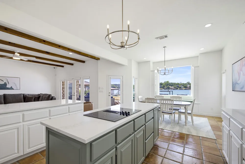 2326 River Road Granbury, TX 76048