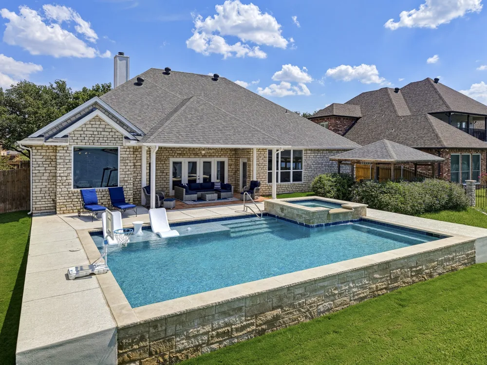 2326 River Road Granbury, TX 76048