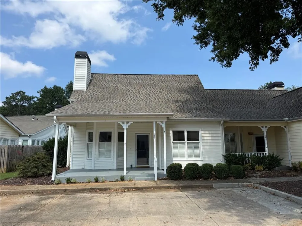 183 Victoria Way Roswell, GA 30075