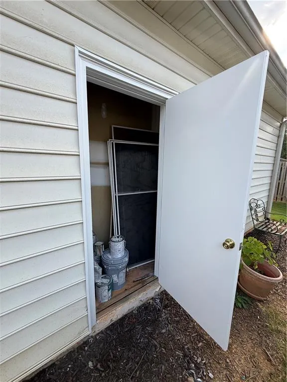 183 Victoria Way Roswell, GA 30075