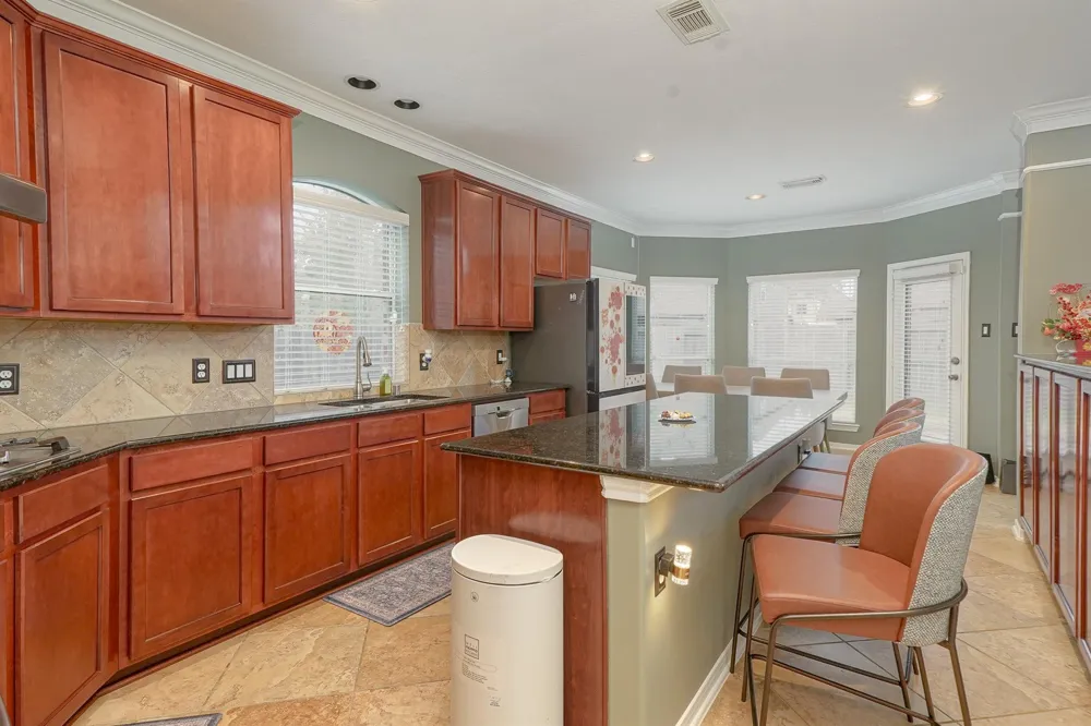 1904 Keswick Court Pearland, TX 77581