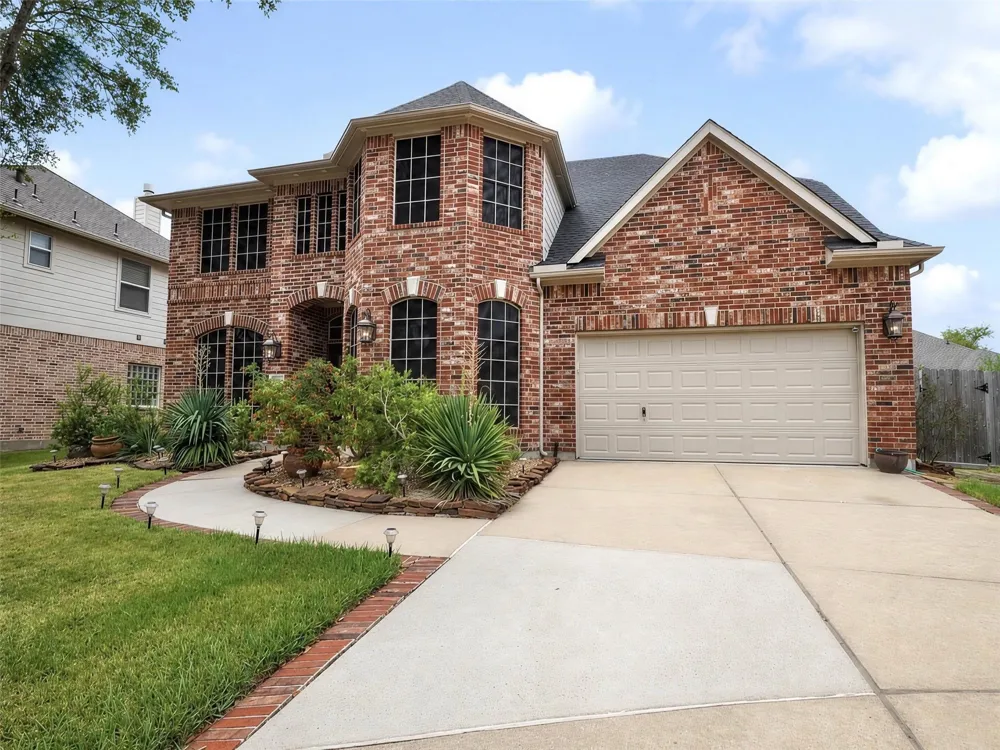 1904 Keswick Court Pearland, TX 77581