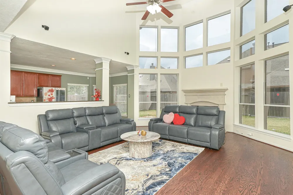 1904 Keswick Court Pearland, TX 77581