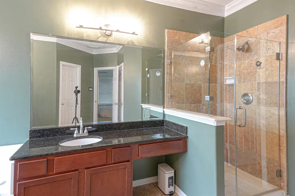 1904 Keswick Court Pearland, TX 77581