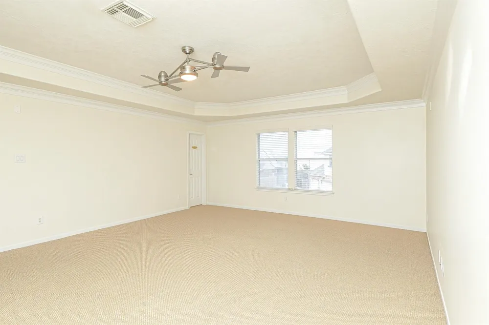 1904 Keswick Court Pearland, TX 77581