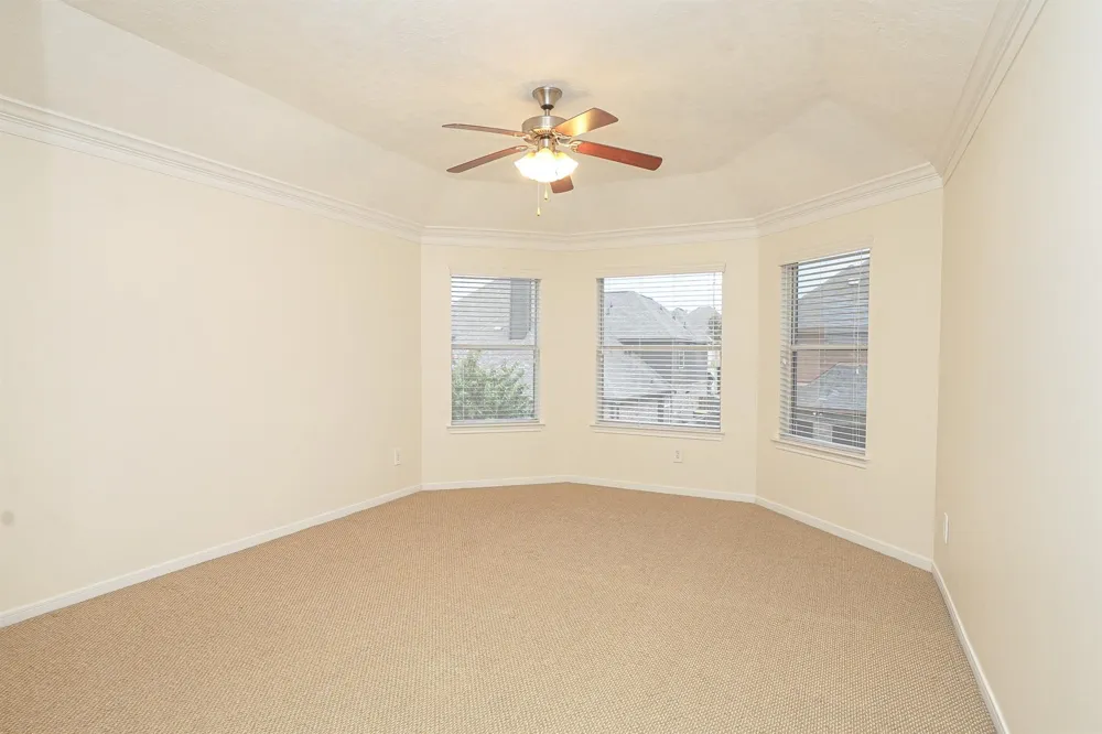 1904 Keswick Court Pearland, TX 77581