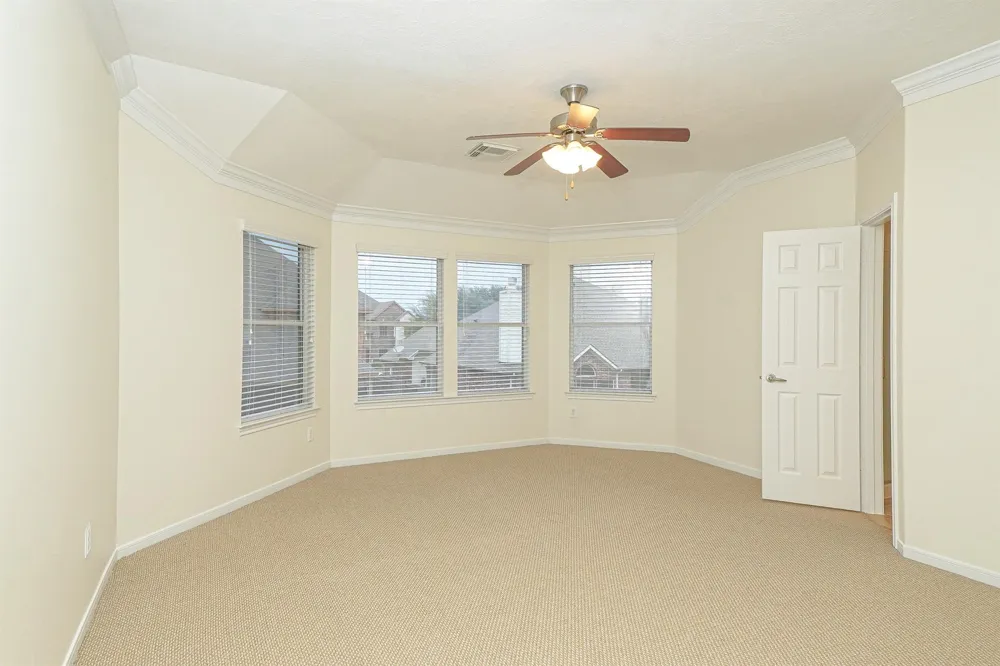 1904 Keswick Court Pearland, TX 77581