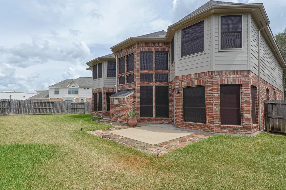 1904 Keswick Court Pearland, TX 77581