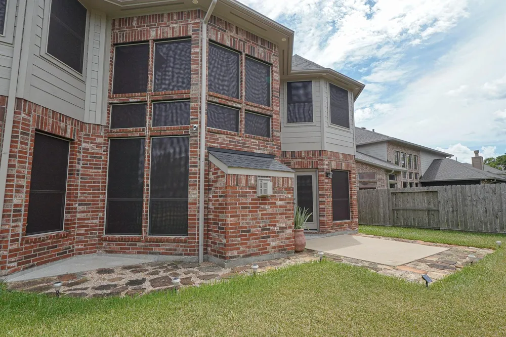 1904 Keswick Court Pearland, TX 77581