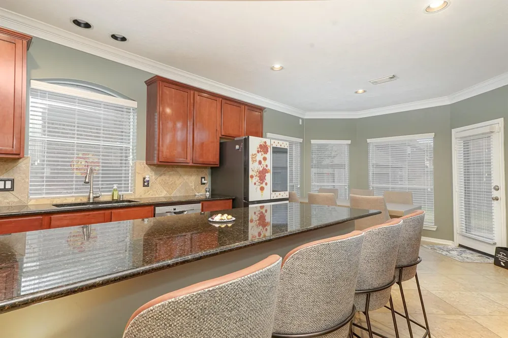 1904 Keswick Court Pearland, TX 77581