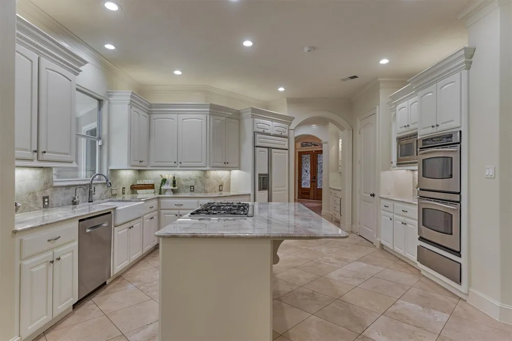 94 E Bracebridge Circle The Woodlands, TX 77382