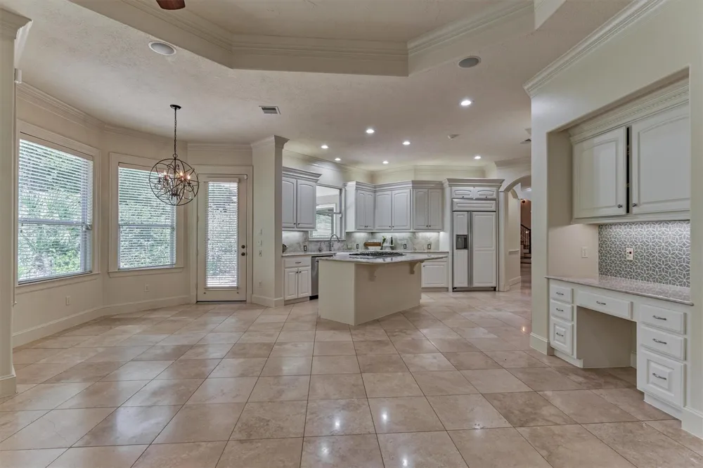 94 E Bracebridge Circle The Woodlands, TX 77382