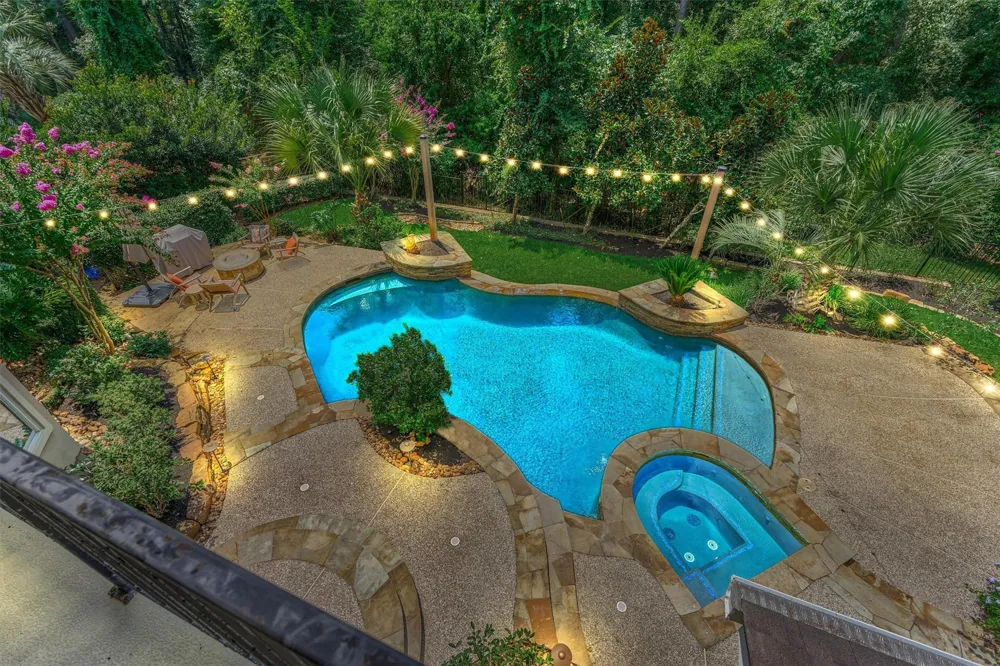 94 E Bracebridge Circle The Woodlands, TX 77382