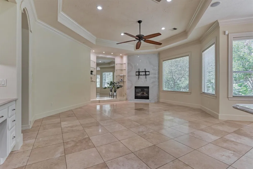 94 E Bracebridge Circle The Woodlands, TX 77382
