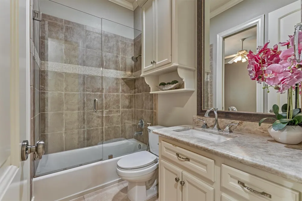 94 E Bracebridge Circle The Woodlands, TX 77382