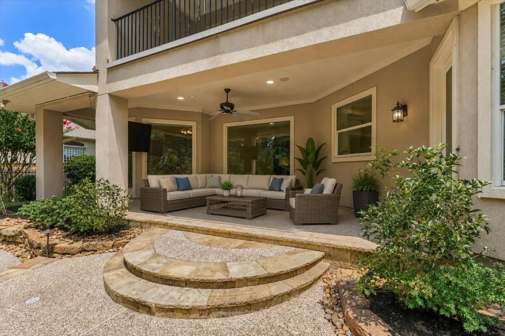 94 E Bracebridge Circle The Woodlands, TX 77382