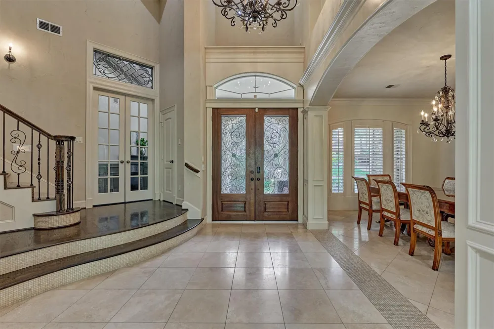 94 E Bracebridge Circle The Woodlands, TX 77382