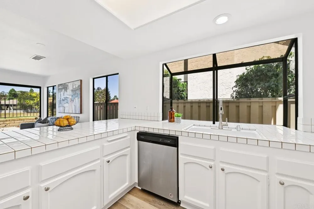 1762 Spyglass Circle Vista, CA 92081