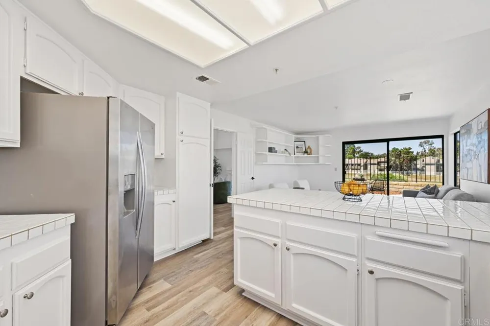 1762 Spyglass Circle Vista, CA 92081