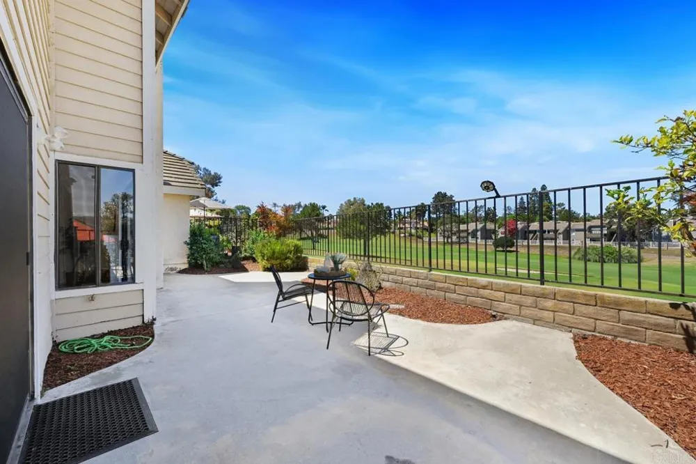 1762 Spyglass Circle Vista, CA 92081