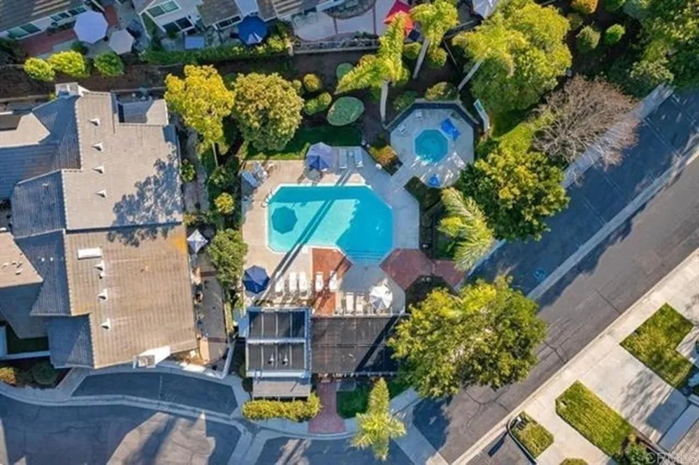 1762 Spyglass Circle Vista, CA 92081