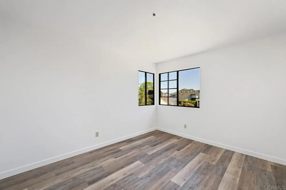 1762 Spyglass Circle Vista, CA 92081