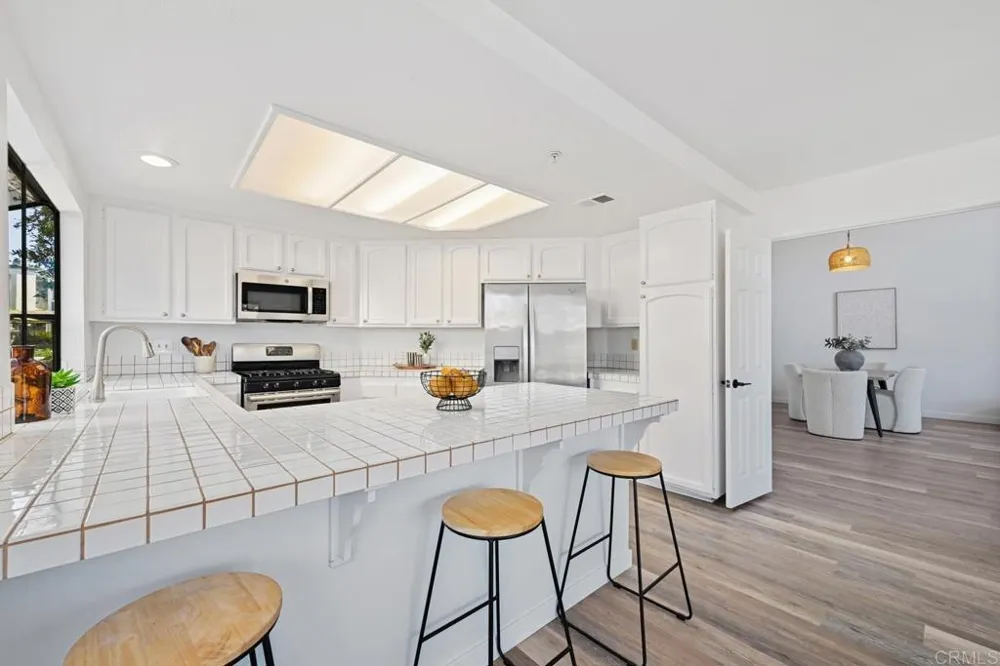 1762 Spyglass Circle Vista, CA 92081