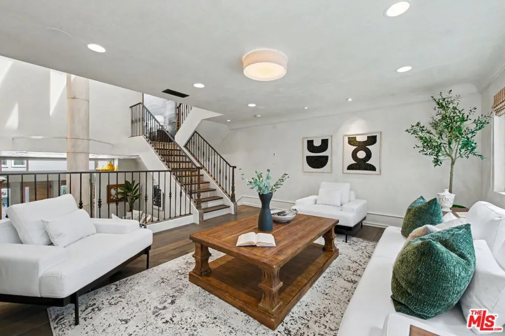 2408 34th Street #4 Santa Monica, CA 90405