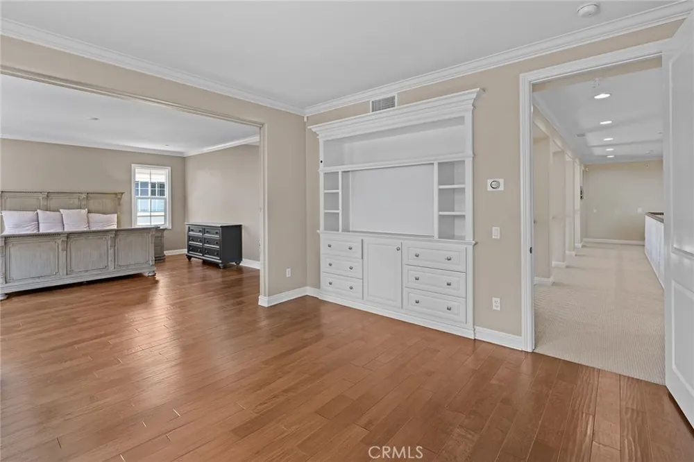 1009 Newhall Brea, CA 92821