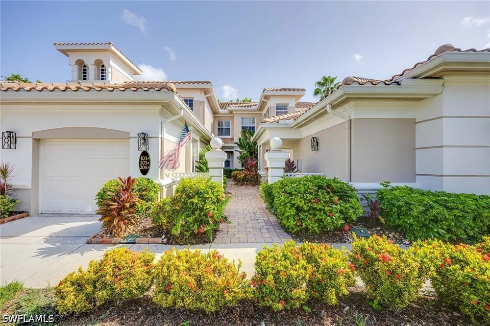 Deer Crossing Court #103 Naples, FL 34114