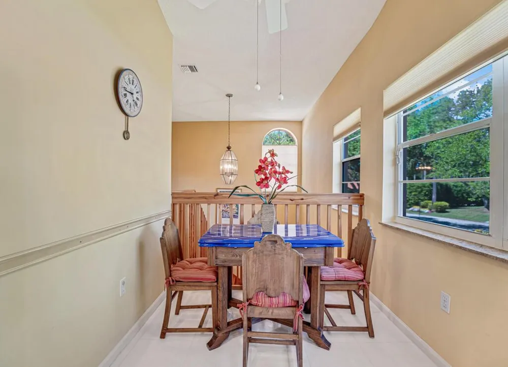9805 Shadybrook 201 Drive #201 Boynton Beach, FL 33437